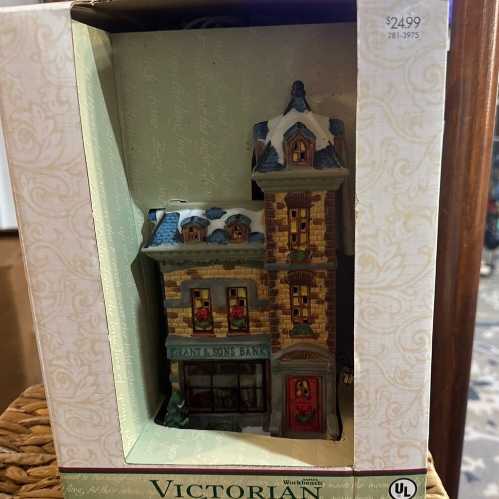 Santa’s Workbench Victorian Christmas Village Series Grant & Sons Bank VTG